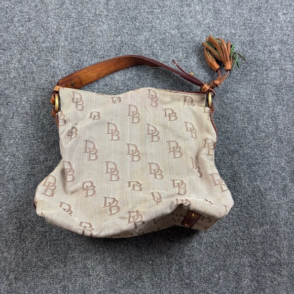 Dooney & Bourke Handbags - DOONEY & BOURKE Vintage Brown/Cream Hobo Bag Shoulder Bag